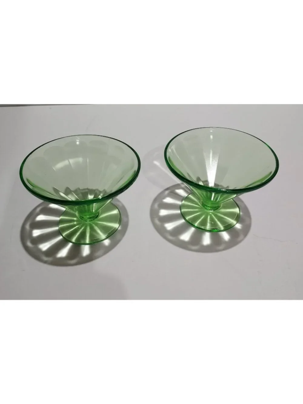 Federal Glass Company Pudding Custard Sherbet 2 Cups Glowy Depression Green - Picture 10 of 16